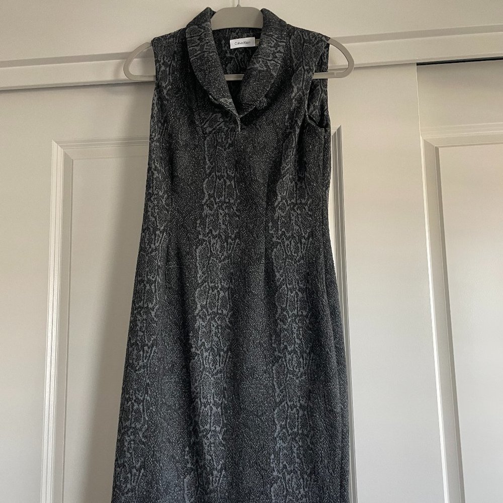 Calvin Klein Gray Sleeveless Short Sheath Dress